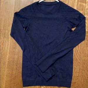 Navy blue Athleta top. Size XS.